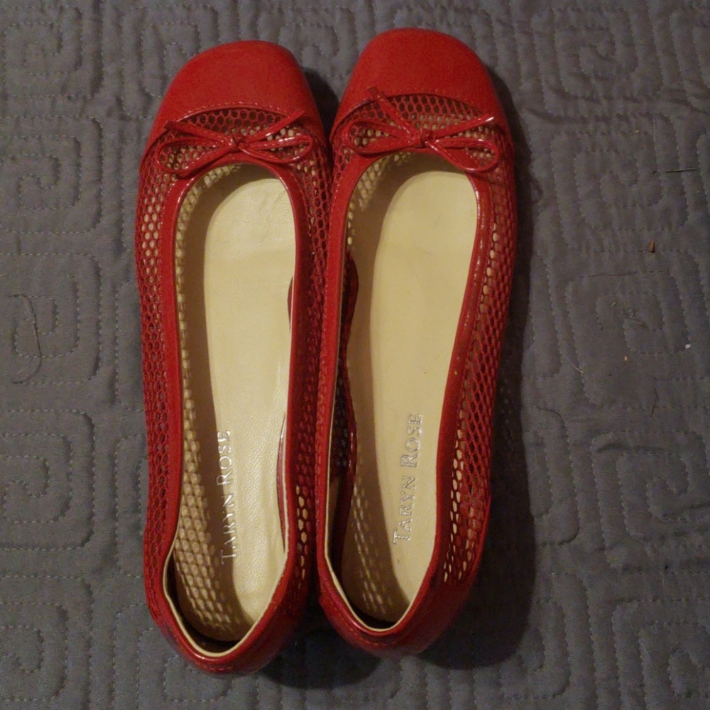 Taryn Rose cap toe red patent leather flats